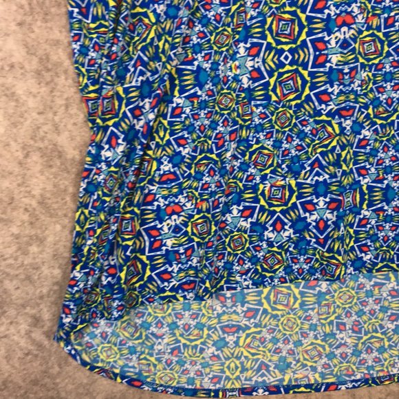 LuLaRoe T Shirt 3X Short Sleeve High Low Knit Geometric Print Blue Casual Scoop - Picture 2 of 9